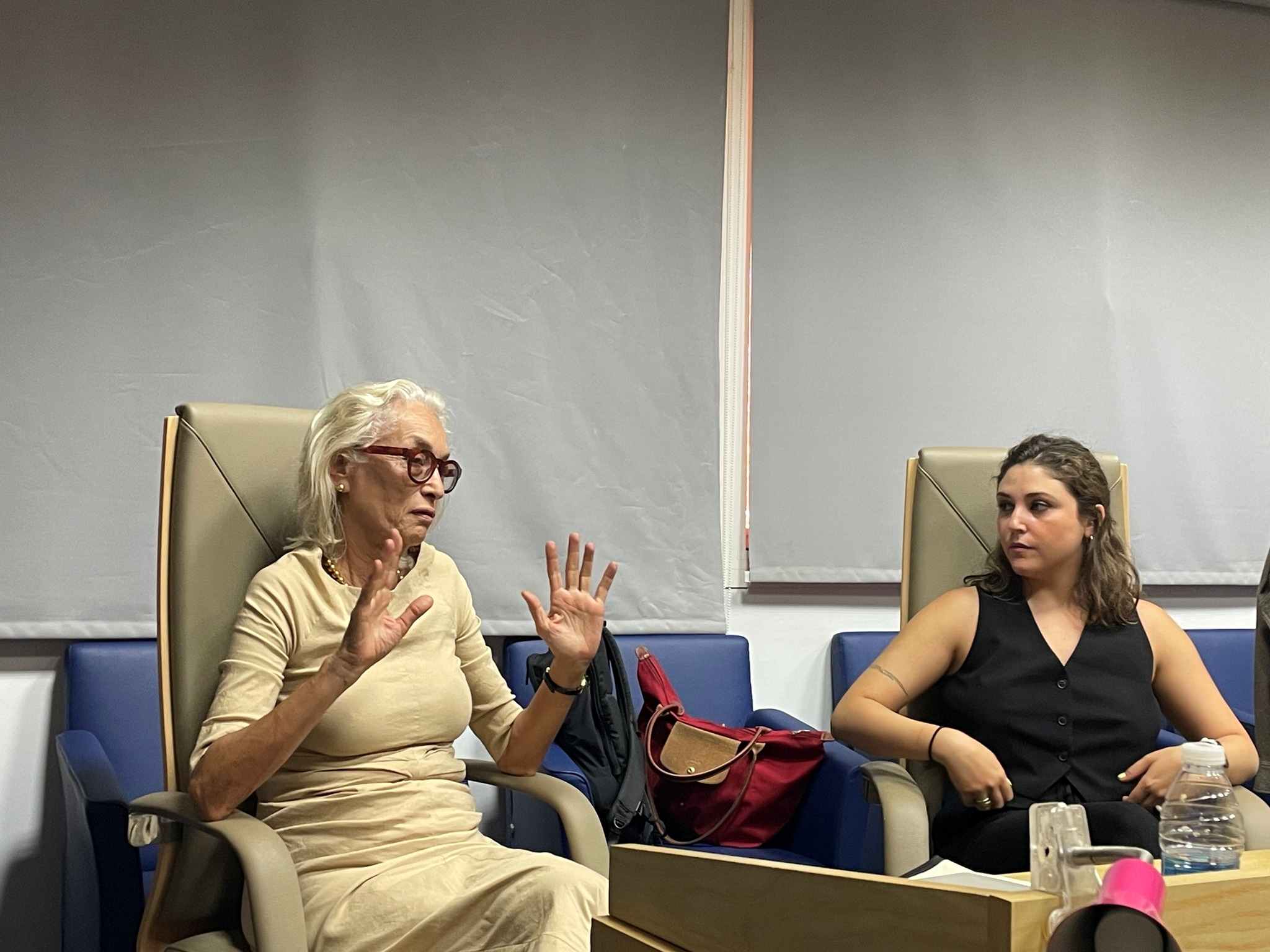 Suivez Nous Sud Ecriture Facebook